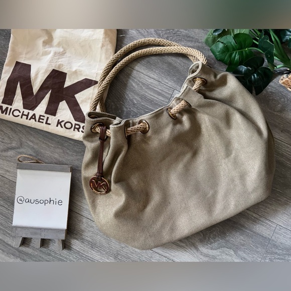 Michael Kors Marina Gathered Drawstring Gold Metallic Shimmer Hobo Shoulder Bag. - Picture 2 of 15